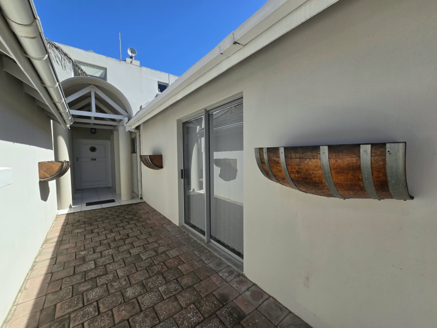 4 Bedroom Property for Sale in Royal Alfred Marina Eastern Cape